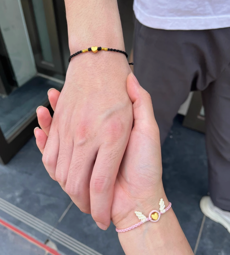 HeartCharm™ Friendship Bracelets – Gold Heart Duo